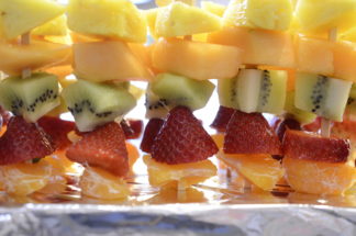 6 brochettes de fruits frais
